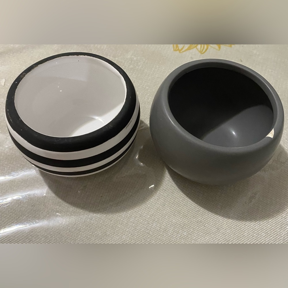 Small planter set
